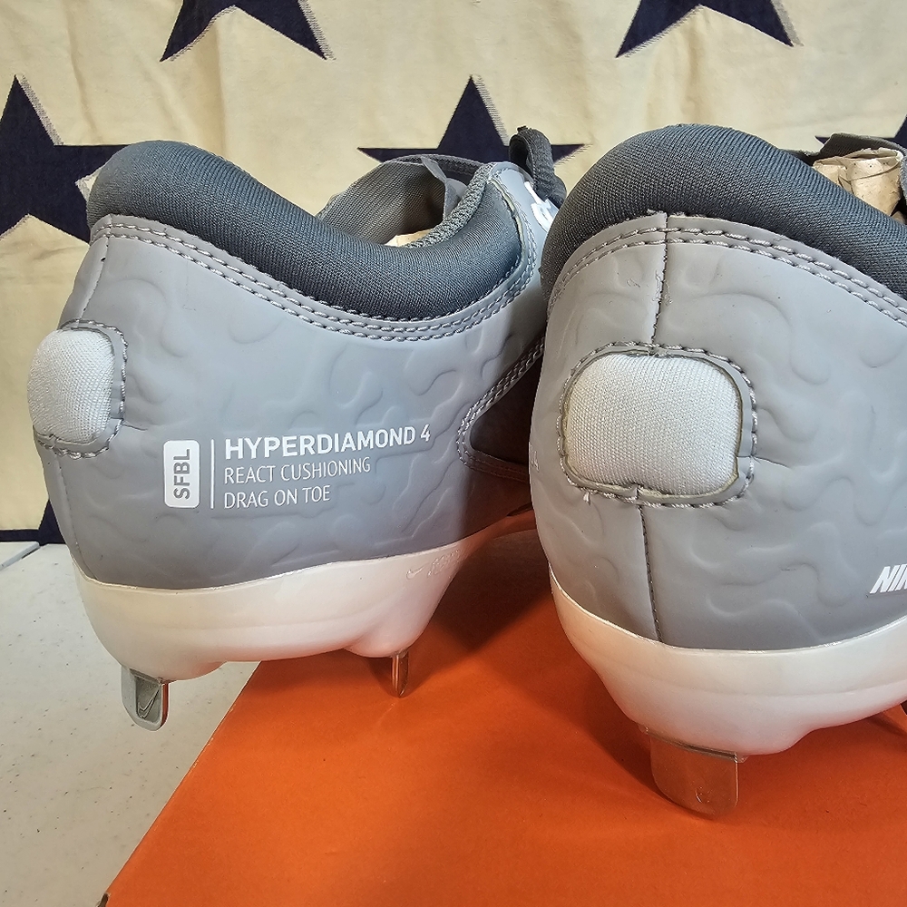Nike Softball Hyperdiamond 4 Elite - Women Size 7 - Wolf Grey White Cool Grey - Picture 5 of 8